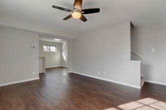 303 W 40th St in Austin, TX - Building Photo - Building Photo