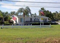 Building Photo - Deerwood Mobile Home Park Apartments in Orlando, Florida