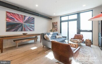 1012 Harvard St NW in Washington, DC - Building Photo - Building Photo