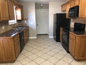 6188 W Milliken Bnd, Unit 6188 in Fayetteville, AR - Building Photo - Building Photo