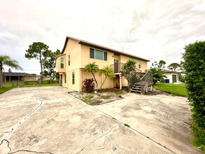 18478 Tulip Rd in Ft. Myers, FL - Building Photo - Building Photo