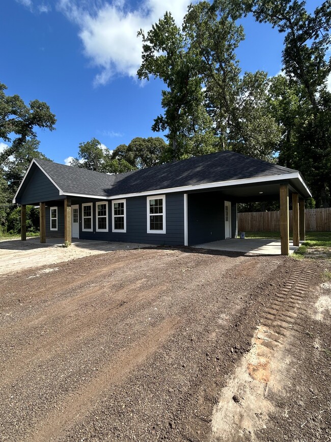 355 Garrison Dr in Lufkin, TX - Building Photo - Building Photo