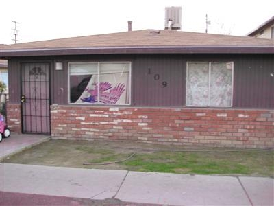 109 Lincoln Ave in Bakersfield, CA - Foto de edificio