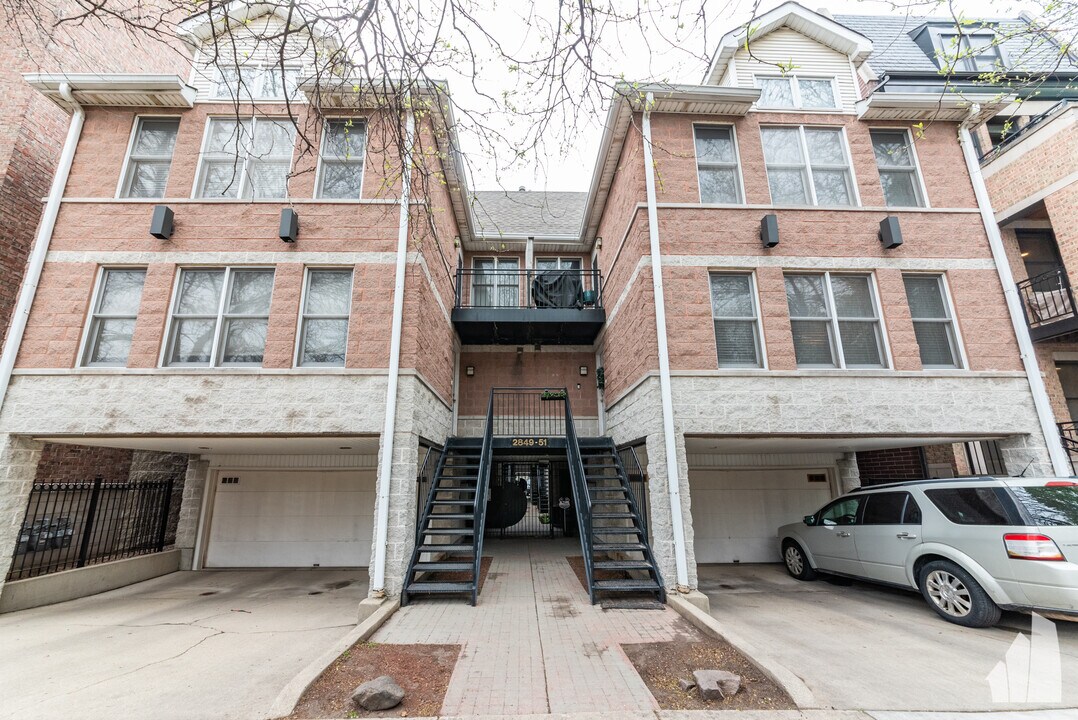 2849 N Southport Ave in Chicago, IL - Building Photo