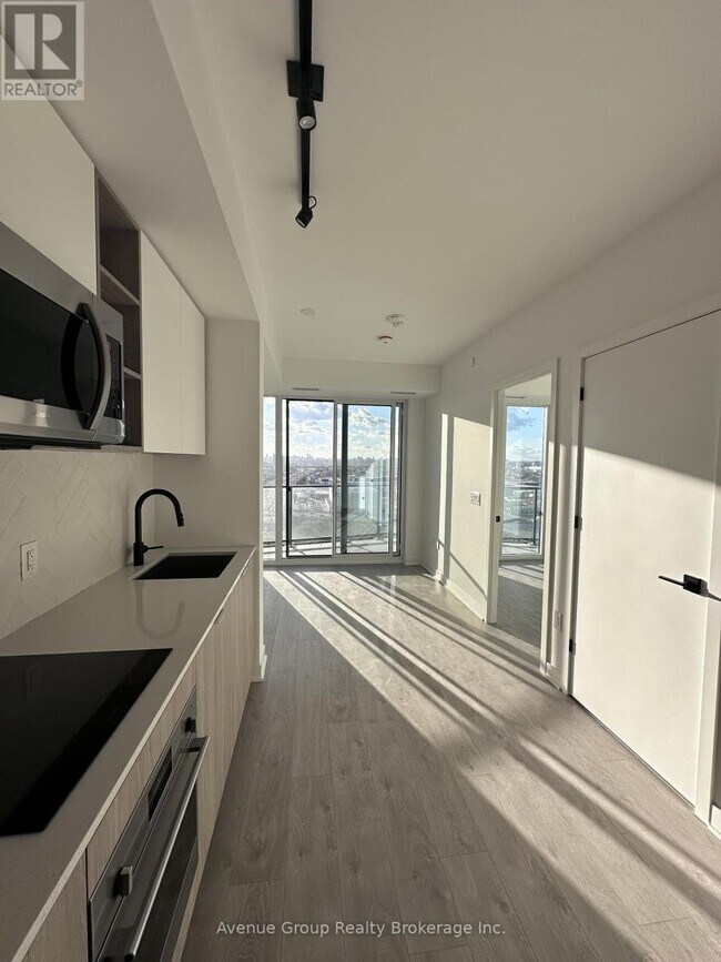 36 Zorra St in Toronto, ON - Building Photo - Building Photo