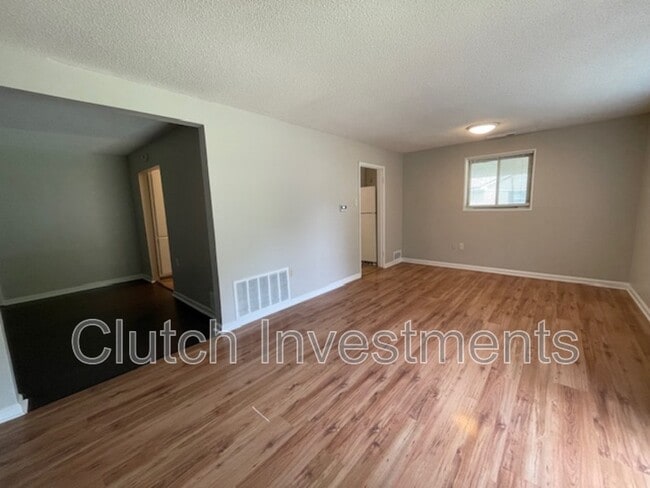 5465 Mesquite Rd in Memphis, TN - Building Photo - Building Photo