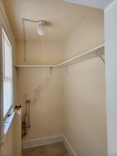 85 Manhattan Ave, Unit #2 in Bridgeport, CT - Building Photo - Building Photo