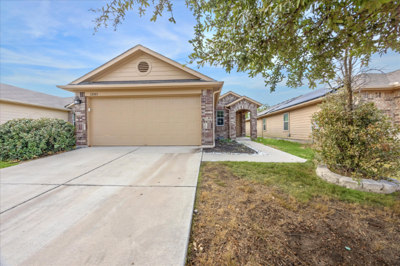 12003 Waterford Run Way in Manor, TX - Building Photo