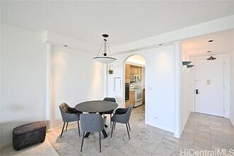 6770 Hawaii Kai Dr in Honolulu, HI - Building Photo - Building Photo