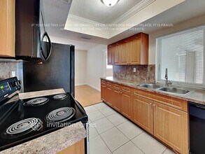 4480 NW 43rd Ct in Lauderdale Lakes, FL - Building Photo - Building Photo