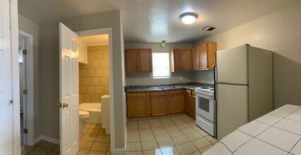 1220 S Lea St in Clovis, NM - Building Photo - Building Photo