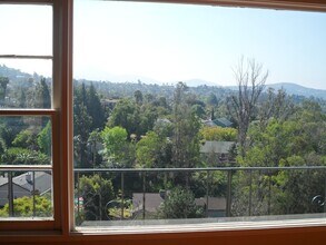 9125 Wister Dr in La Mesa, CA - Building Photo - Building Photo