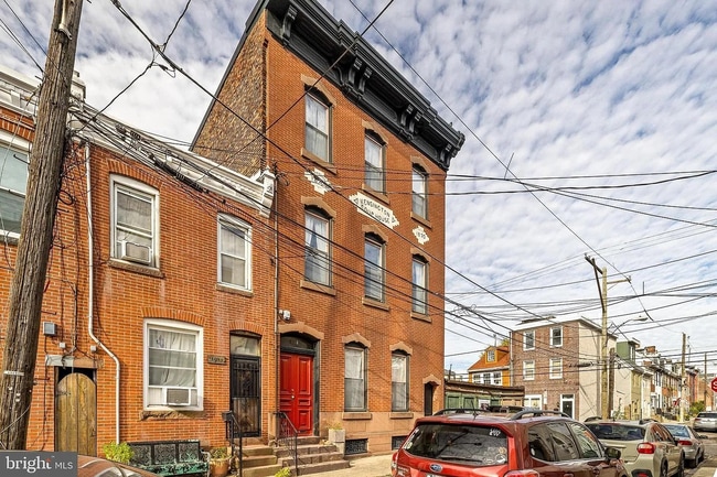 1036 Crease St in Philadelphia, PA - Building Photo - Building Photo