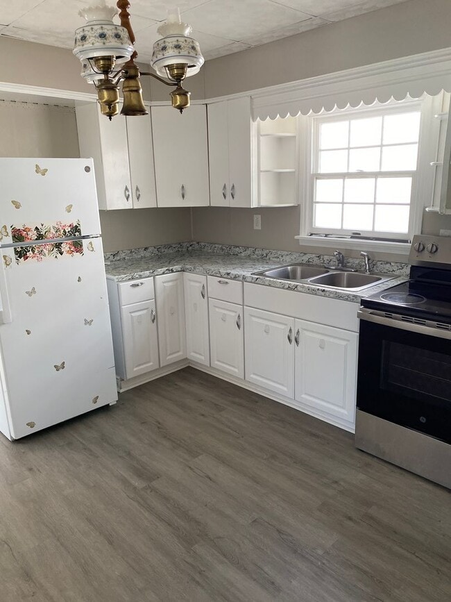 150 Dundaff St in Carbondale, PA - Building Photo - Building Photo