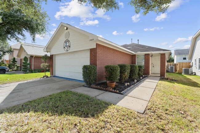 19039 S Whimsey Dr in Cypress, TX - Building Photo - Building Photo