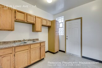 10 N Long Ave-Unit -1A in Chicago, IL - Building Photo - Building Photo