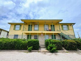 1106 Eastside Dr in Killeen, TX - Building Photo