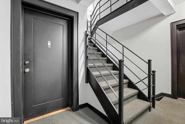 2302 Colston Dr in Silver Spring, MD - Building Photo - Building Photo