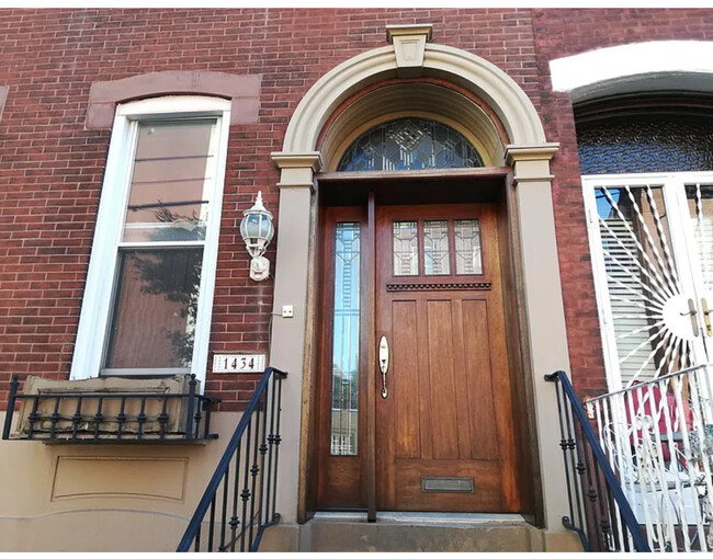 property at 1434 Catharine St