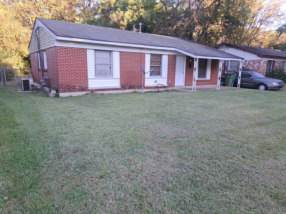 4046 Keating Dr in Montgomery, AL - Building Photo