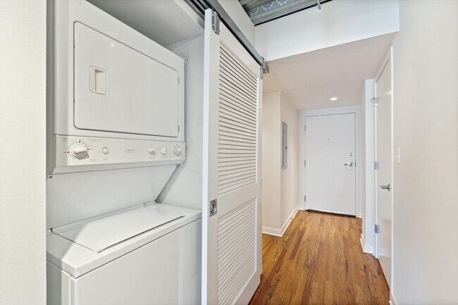 1910 S Indiana Ave in Chicago, IL - Building Photo - Building Photo