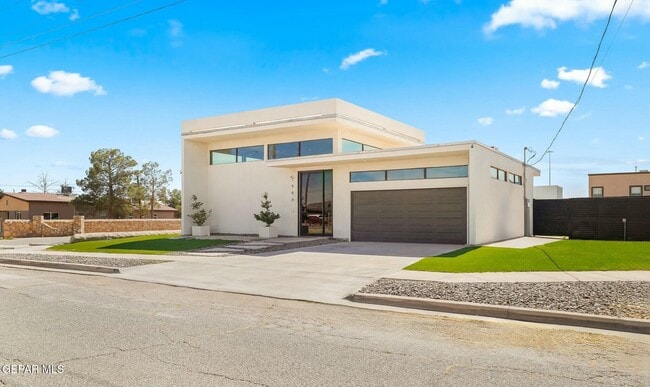 7900 Mansfield Ave in El Paso, TX - Building Photo - Building Photo