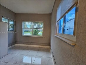 734 SW 4th Terrace in Dania Beach, FL - Building Photo - Building Photo