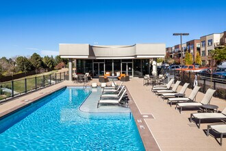 Monaco Row in Denver, CO - Foto de edificio - Building Photo