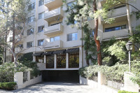 435 Beverly Oakhurst in Beverly Hills, CA - Foto de edificio - Building Photo