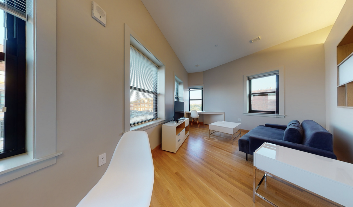 116 Mount Auburn St, Unit 61 in Cambridge, MA - Building Photo