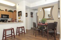 Building Photo - West Town Court Apartments in Phoenix, Arizona