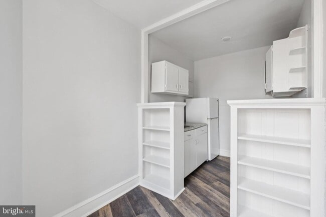 property at 7250 Chestnut St