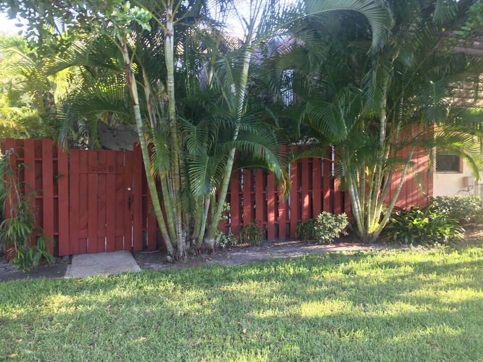 326 Jupiter Lakes Blvd in Jupiter, FL - Building Photo