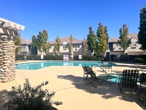 4402 Esplanade Cir in Folsom, CA - Foto de edificio - Building Photo