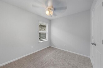 2130 Mirror Ridge Ct in Texas City, TX - Foto de edificio - Building Photo