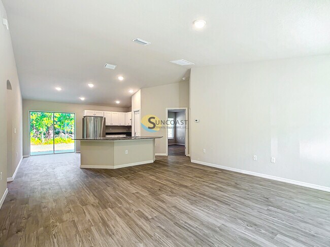 3915 S Apopka Ave in Inverness, FL - Building Photo - Building Photo