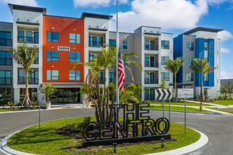 The Centro Apartments in Ft. Myers, FL - Building Photo - Building Photo