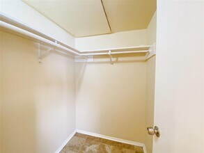 2800 Swisher St in Austin, TX - Building Photo - Building Photo