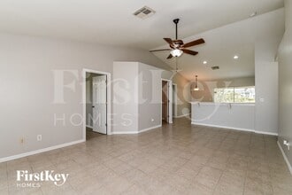 2513 SW 31st St in Cape Coral, FL - Foto de edificio - Building Photo