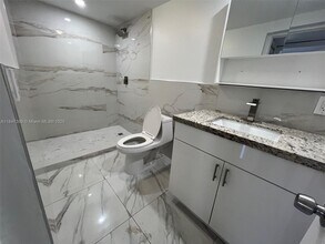 750 E 42nd St in Hialeah, FL - Building Photo - Building Photo
