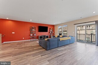 304 Petite Sirah Terrace SE in Leesburg, VA - Building Photo - Building Photo