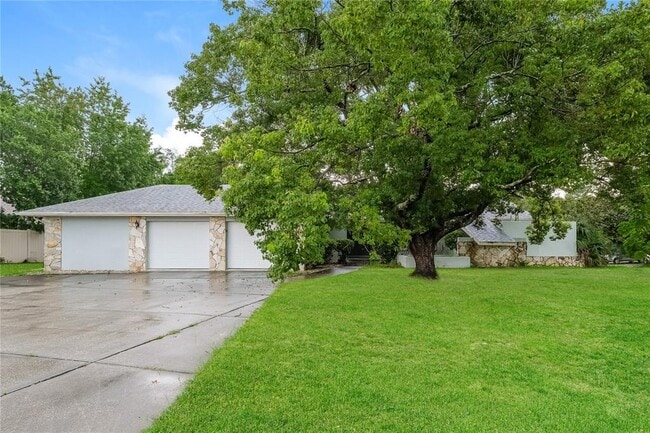 property at 6084 Freeport Dr