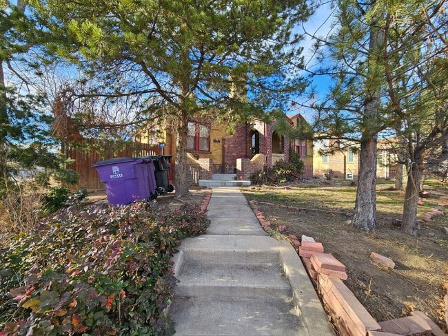 1401 Roslyn St in Denver, CO - Building Photo - Building Photo
