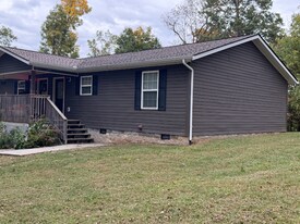 2713 Montvale Rd in Maryville, TN - Building Photo