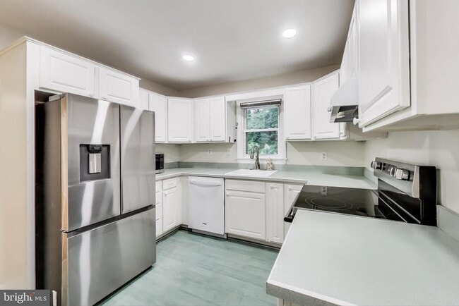 6107 Parkway Dr in Laurel, MD - Building Photo - Building Photo