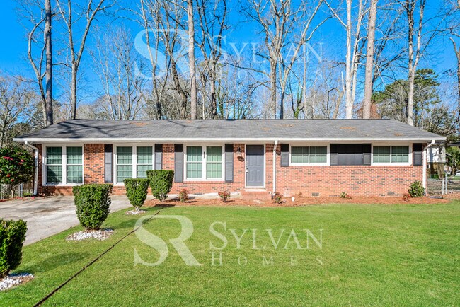 6565 Rabun Rd in Morrow, GA - Building Photo - Building Photo