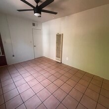 1409 S Mill Ave, Unit 2 in Tempe, AZ - Building Photo - Building Photo