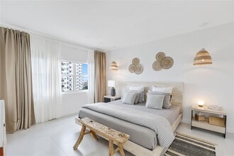 333 Sunset Dr, Unit 705 in Fort Lauderdale, FL - Building Photo - Building Photo