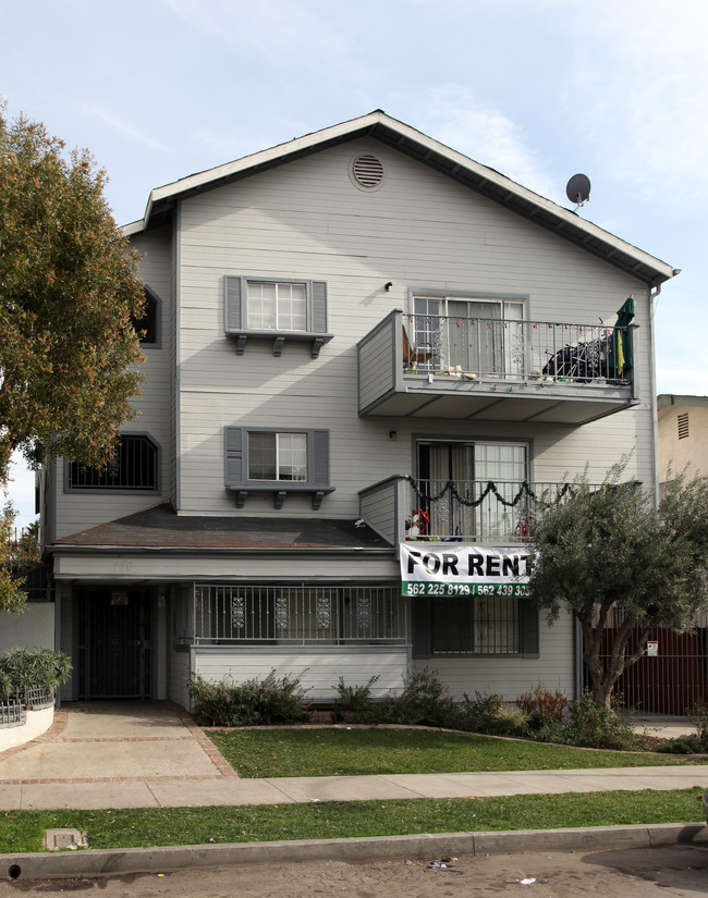 Gaviota Apartments in Long Beach, CA - Building Photo - Building Photo