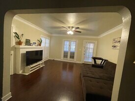 216 N New Hampshire Ave, Unit 216NNewHampshire in Los Angeles, CA - Building Photo